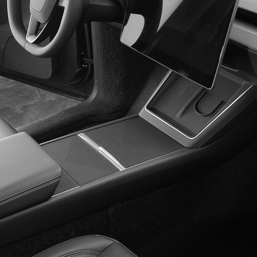 [ Glue-Free Instalation ] Tesla 2025 2026 Model Y Juniper & 2024 2025 Model 3 Highland Central Control Interior Silicone Modification Accessory for Enhanced Aesthetics
