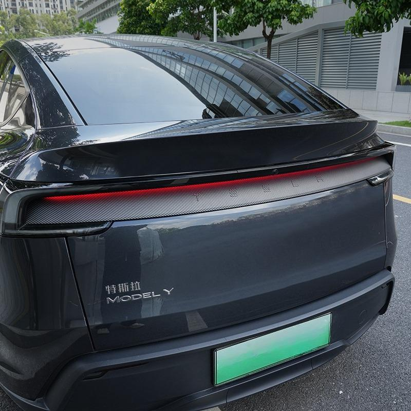 Carbon Fiber TextureTailgates Trim Compatible for Tesla Model Y Juniper 2025 2026 Rear Tail gate Door Trunk Lid Molding Cover Trim Exterior Car Accessories ABS 1PCS