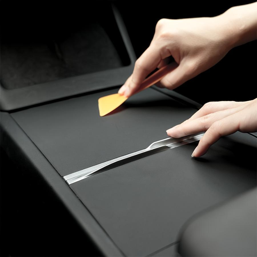 [ Glue-Free Instalation ]For Tesla Model 3 Highland 2024 2025 & Model Y Juniper 2025 Accessories Center Control Panel Silicone Protective Pad, Non-Slip and Wear-Resistant, Protects the Center Control Panel and Increases Aesthetics